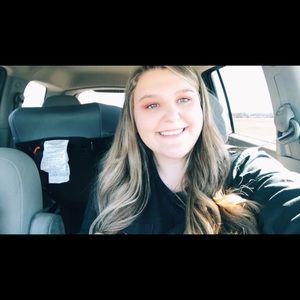 Meet your Posher, Jasmine